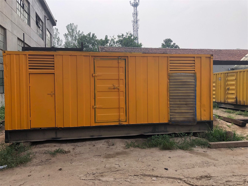 迪庆发电机出租进行负载测试时，电瓶电量不足的具体判断标准是什么？