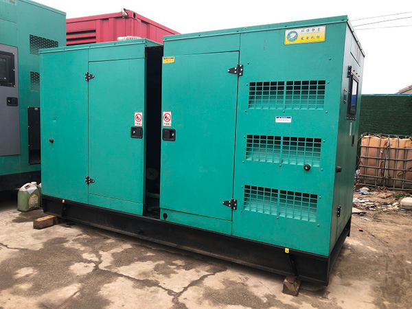 迪庆怎样合理控制磷酸铁锂蓄电池的充放电倍率以延长其使用寿命？