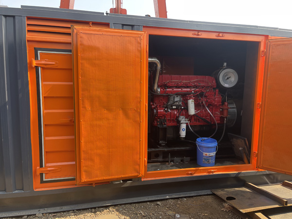 迪庆柴油发电机组在高温环境下运行时需要注意哪些问题？