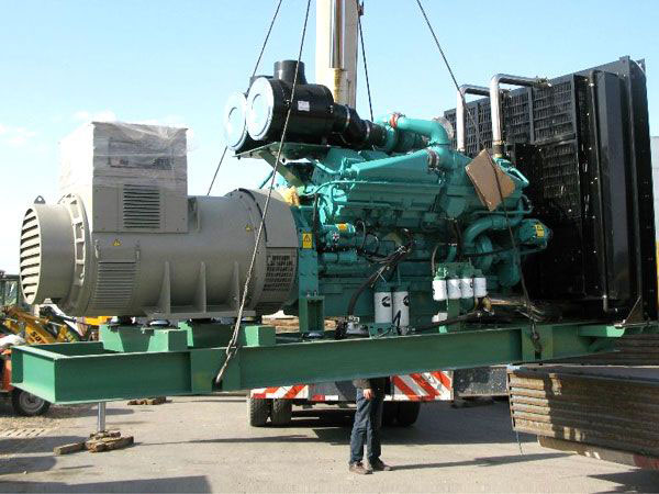 迪庆冬季柴油发电机启动前，如何检查燃油标号是否适配？